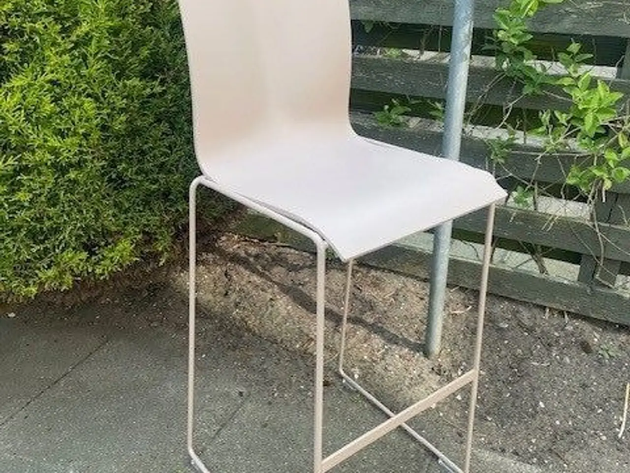 Billede 1 - 2 stk Montana barstole beige