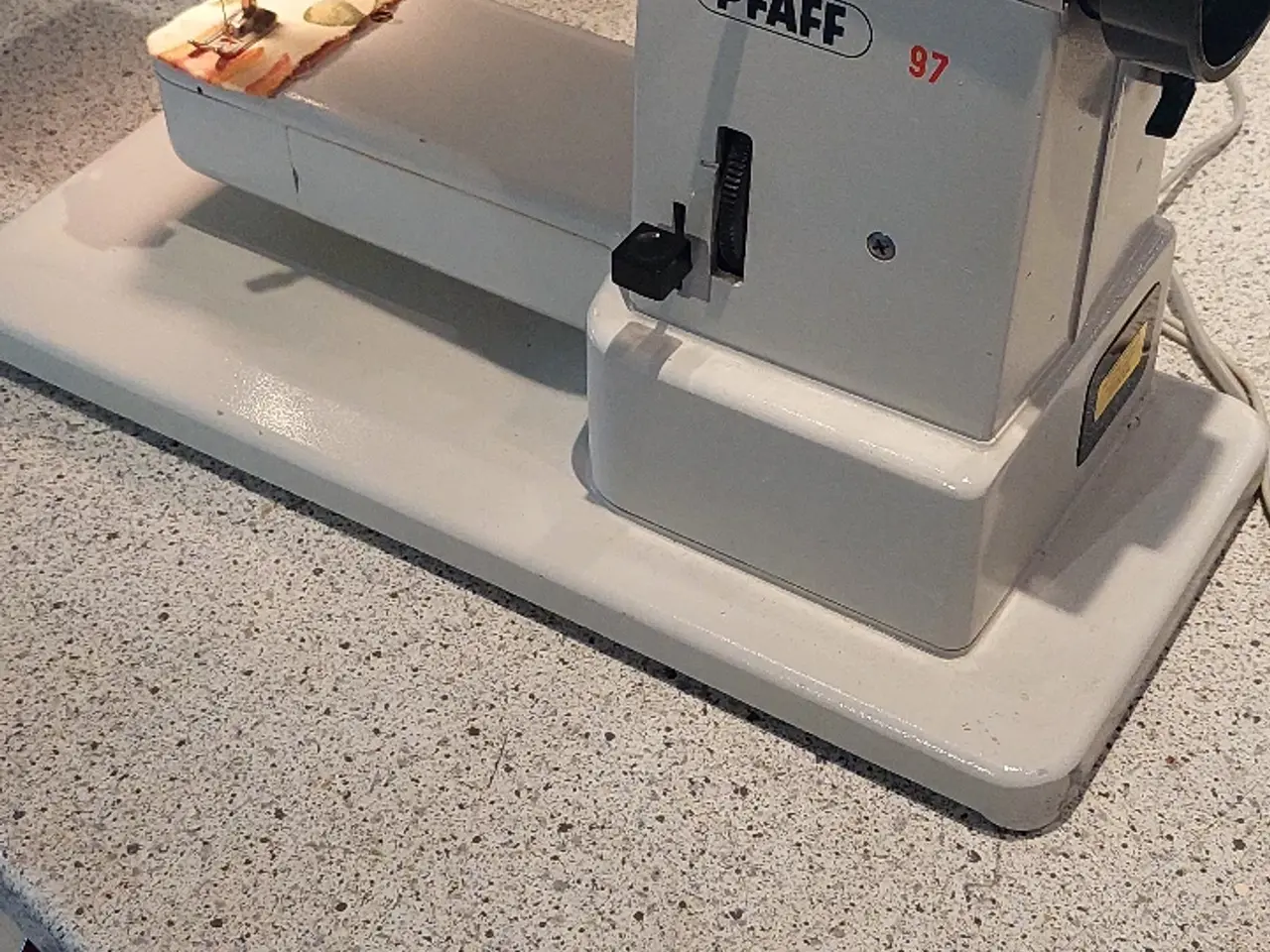 Billede 1 - PFAFF SYMASKINE MODEL 97 !