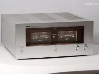 Akai forstærker købes til renovering