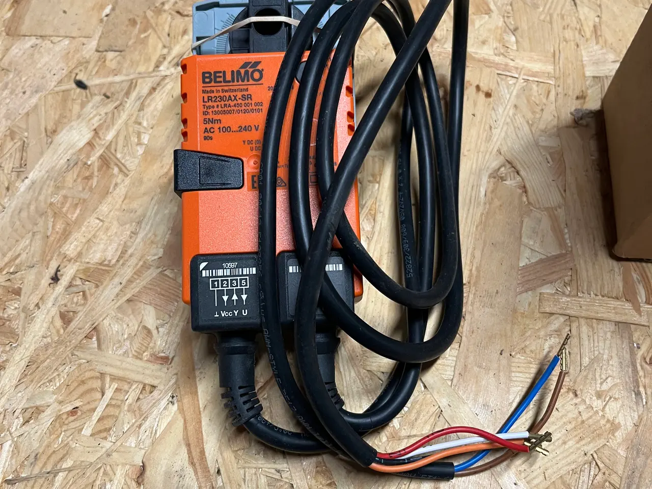 Billede 2 - Belimo LR230AX-SR aktuator med 3-vejs ventil