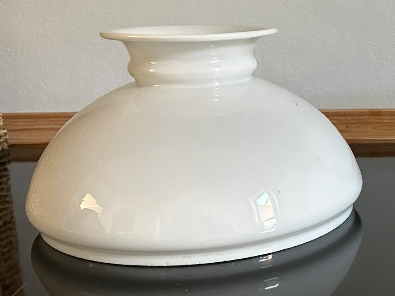 Billede 1 - Gammel lampeskærm i hvidt glas