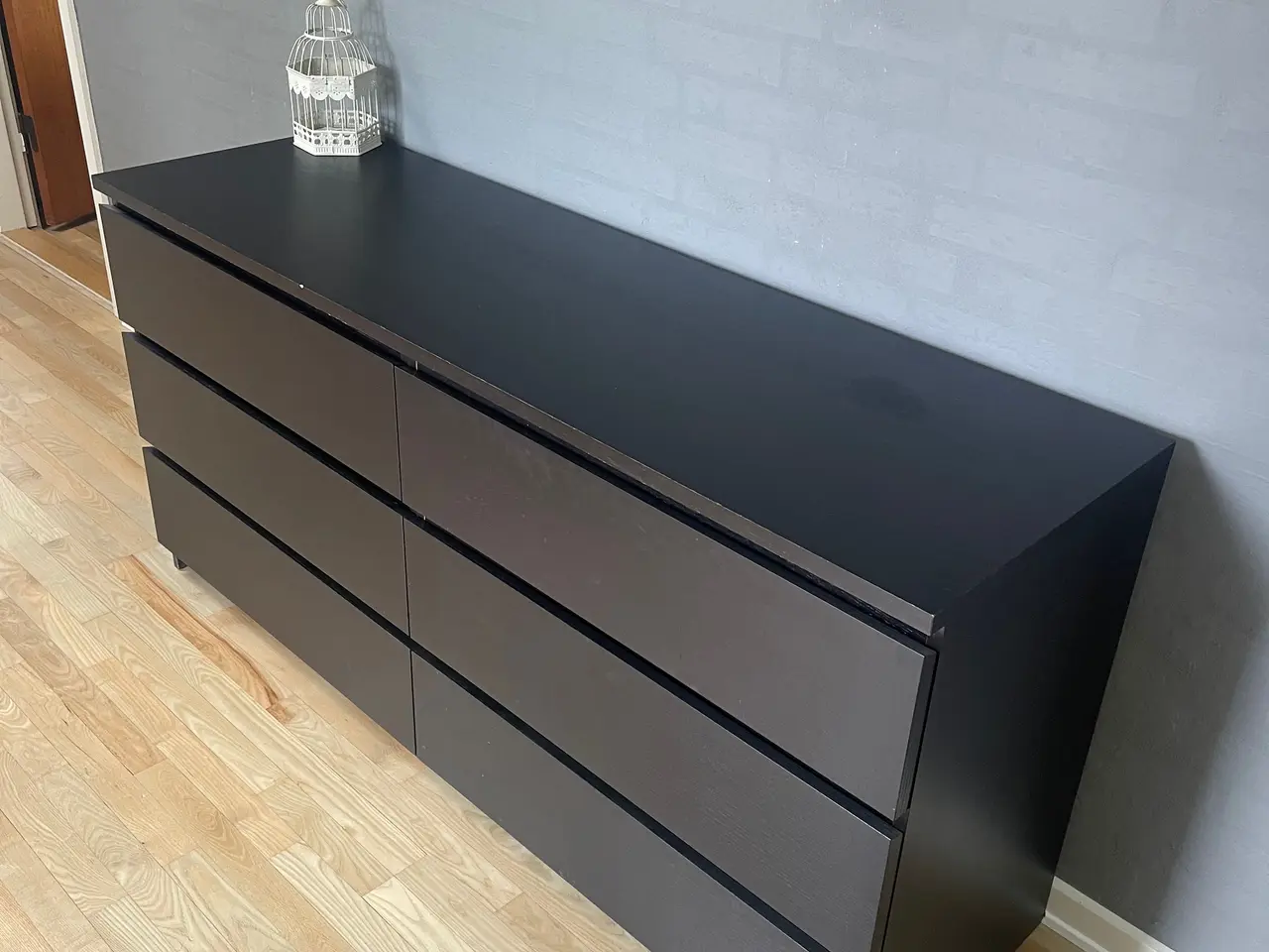 Billede 2 - Stor sort kommode