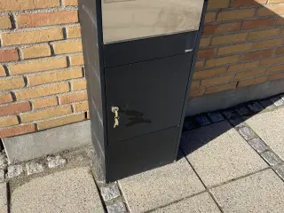 Postpakkekasse / ALLUX