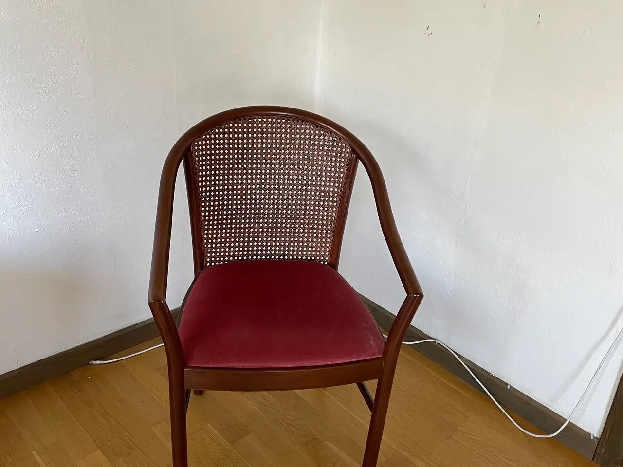 Billede 4 - Blandet Kiste -Skab-Stol-Stol Pr.Del 200kr