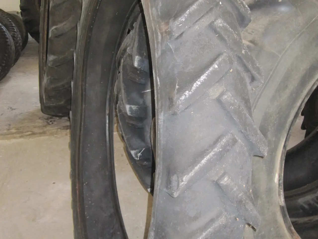 Billede 1 - Michelin sprøjtedæk 9,5 X 42"