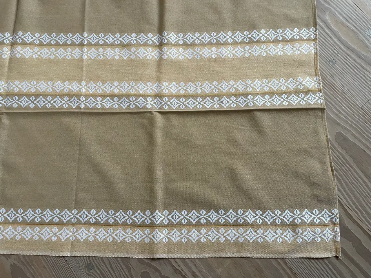 Billede 3 - Vævet retro dug 130x150
