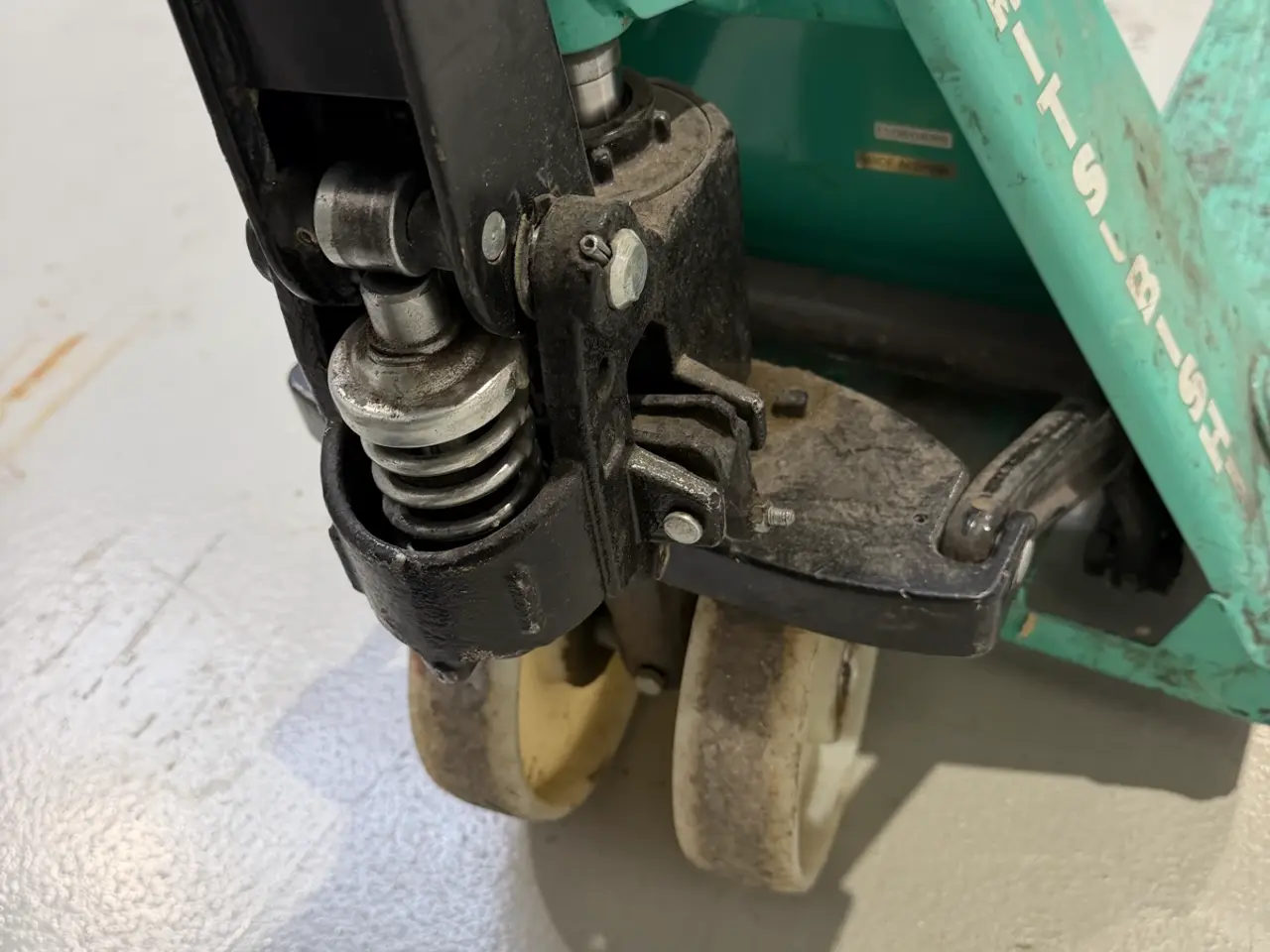 Billede 3 - Mitsubishi manuel palleløfter 2500 kg