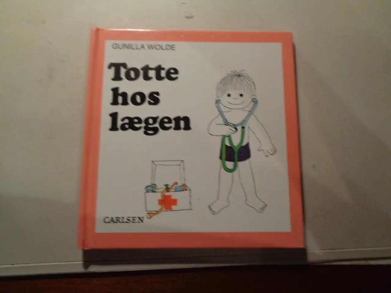 Billede 1 - Totte hos lægen