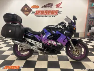 Suzuki GSX 750 F