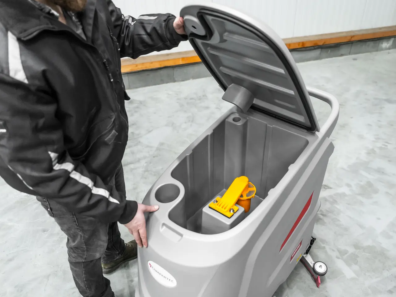 Billede 27 - CleanMaster Pro gulvvaskemaskine – 2600 m²/t, inkl. batteri