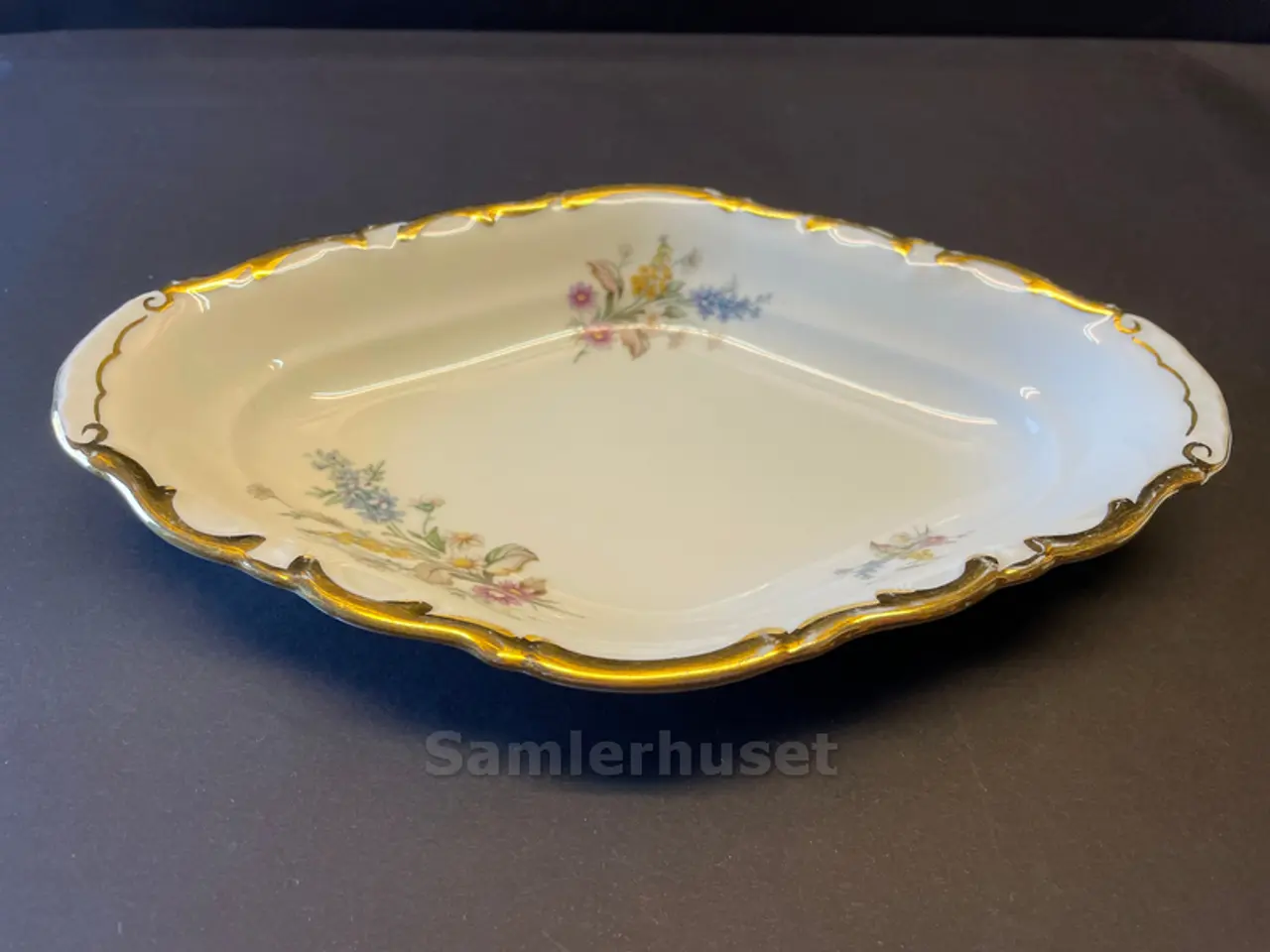 Billede 1 - Broholm Assiet 23 x14½ cm.