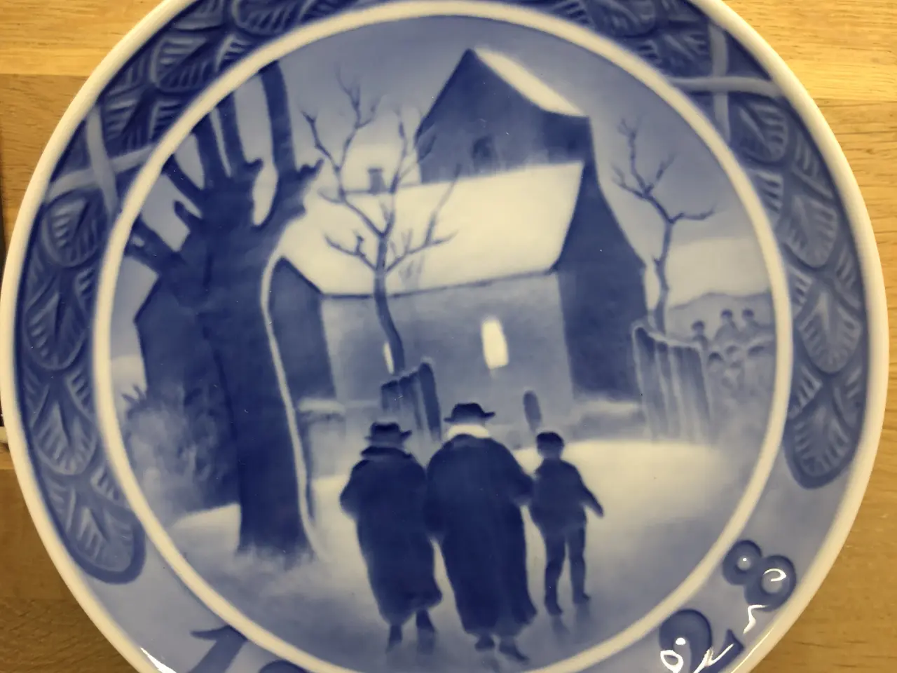 Billede 4 - 4 stk.Royal Copenhagen juleplatter
