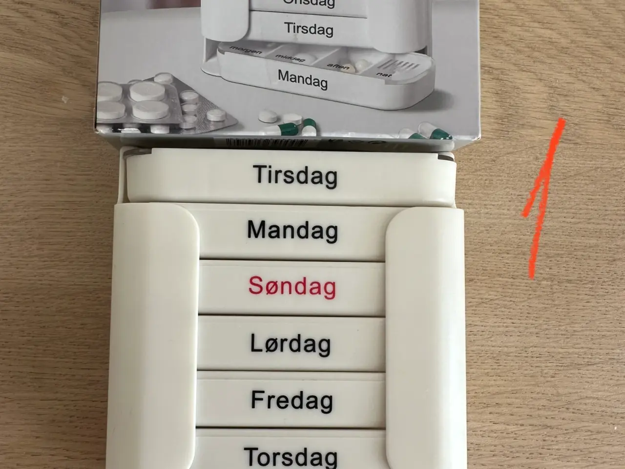 Billede 7 - To pilleæsker og YOGA boks