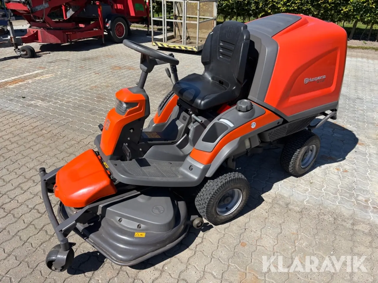 Billede 1 - Frontklipper Husqvarna RC 318T med græsopsamler