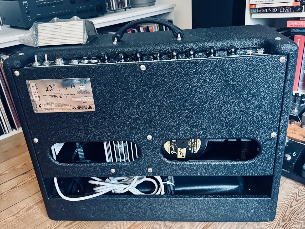 Billede 8 - Fender Hot Rod Deluxe + original footswitch + SKB