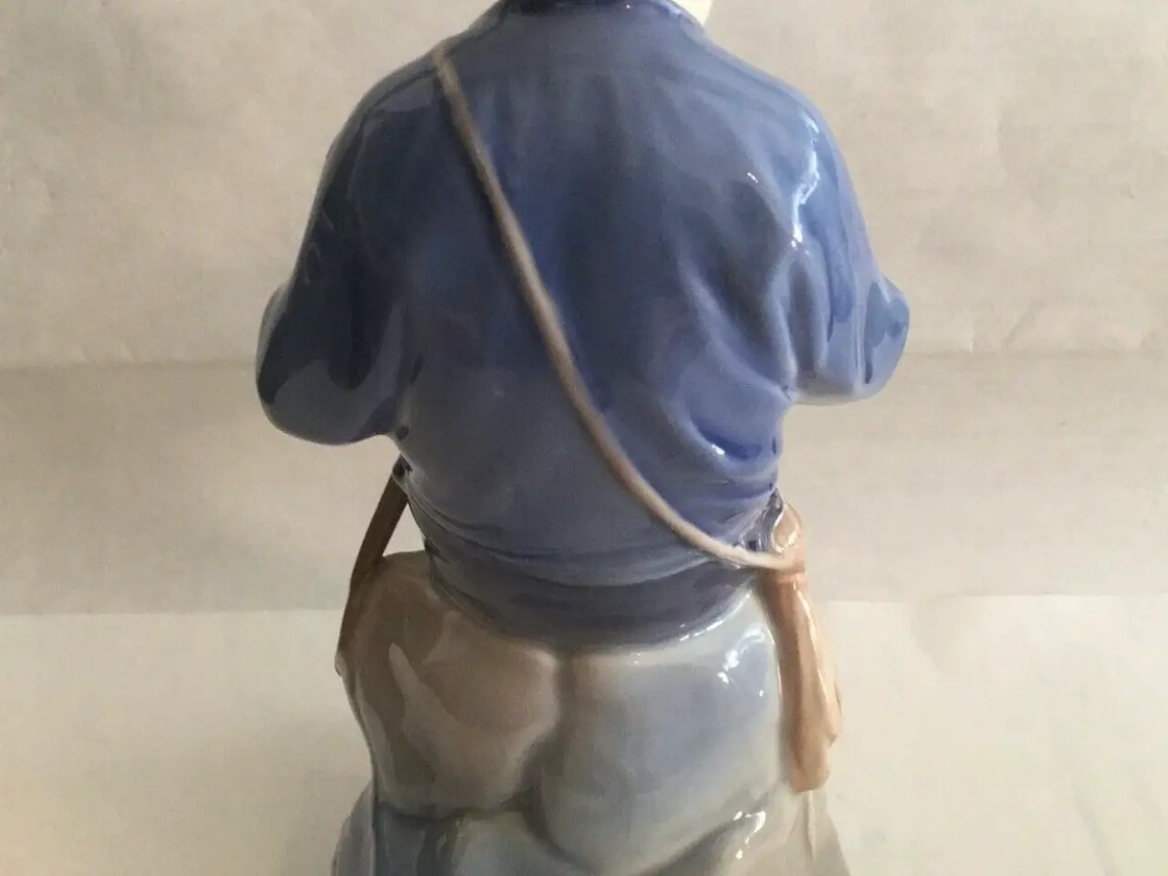 Billede 3 - Royal Copenhagen Snitterdregn, figur nr. 905