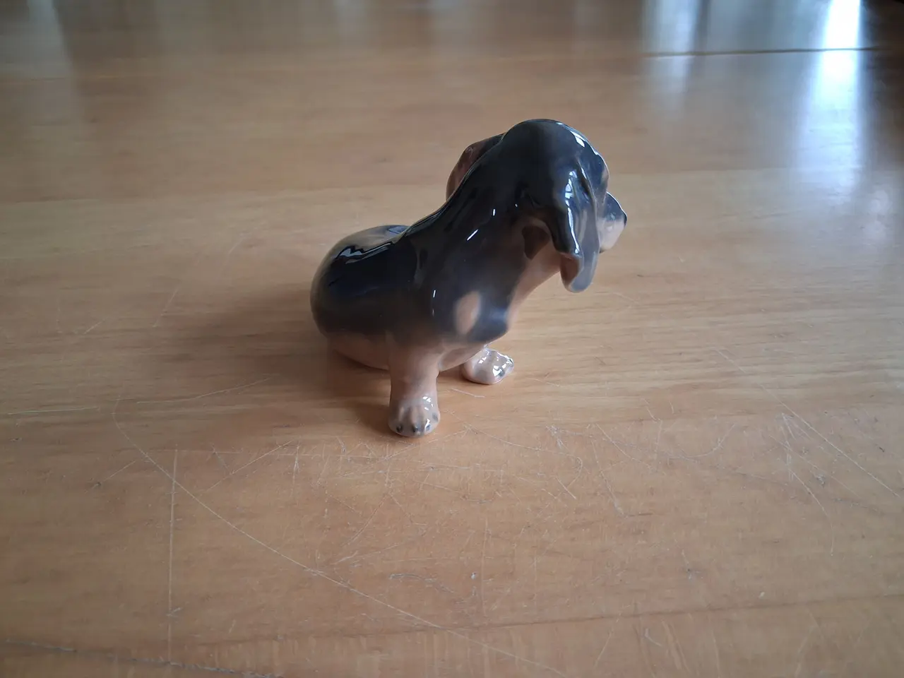 Billede 2 - Gravhund, Royal Copenhagen
