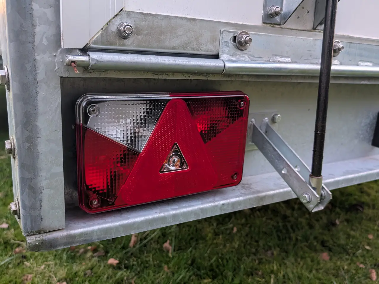 Billede 12 - Kæmpe 5 m lukket flyttetrailer rampe aerofront