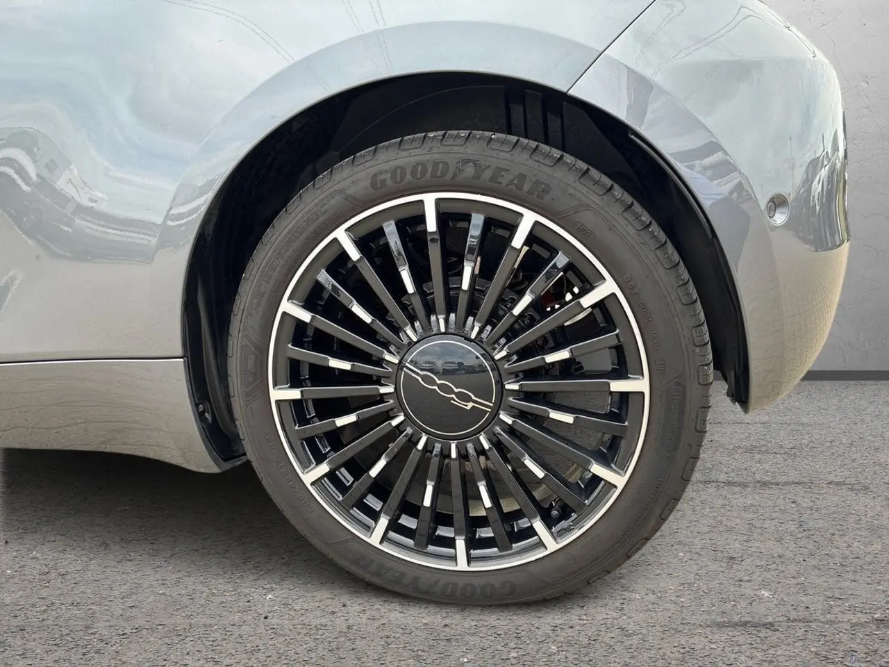 Billede 19 - Fiat 500e 42 la Prima