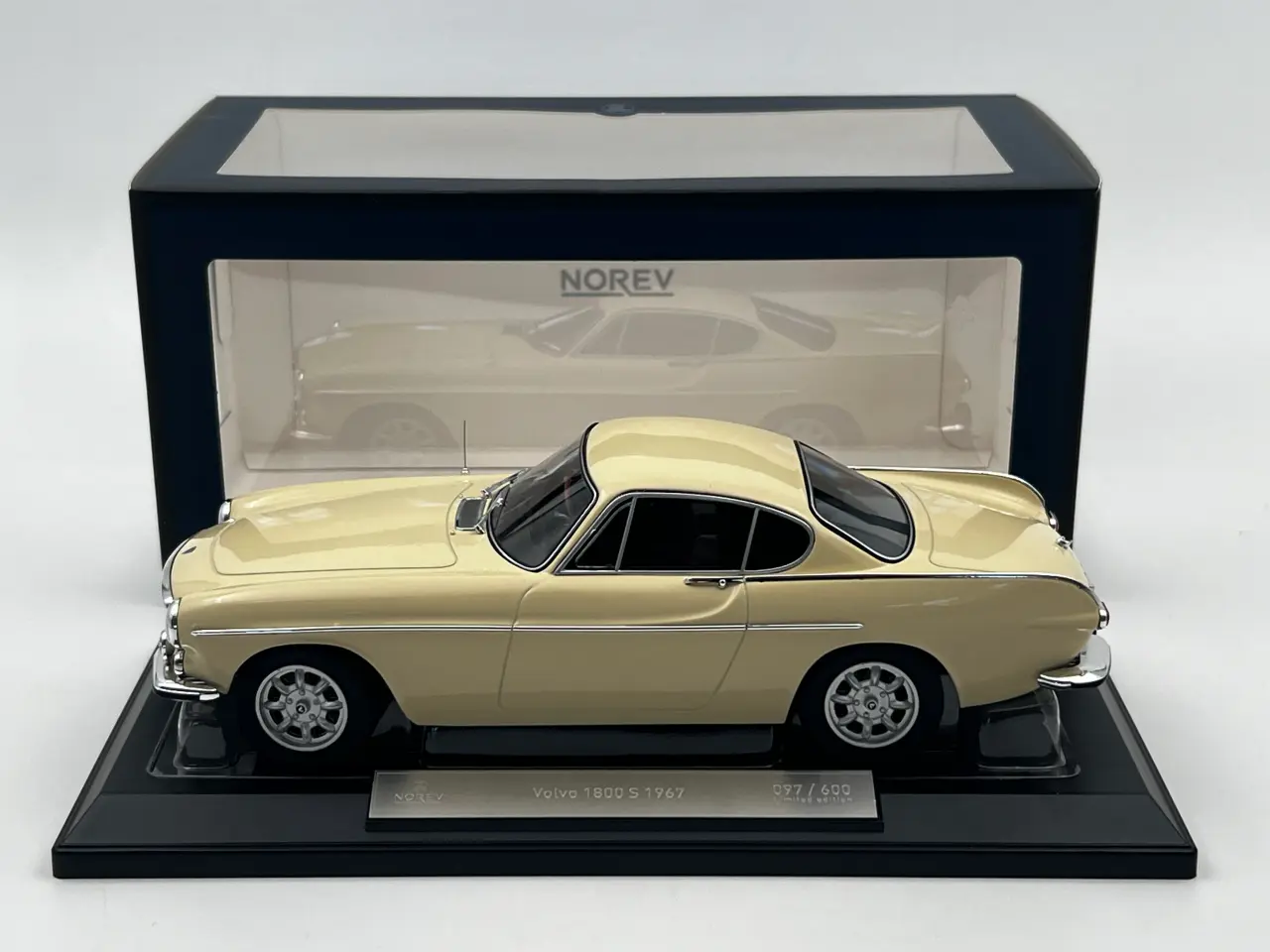 Billede 3 - 1967 Volvo P1800 S "The Saint" Limited Ed. - 1:18