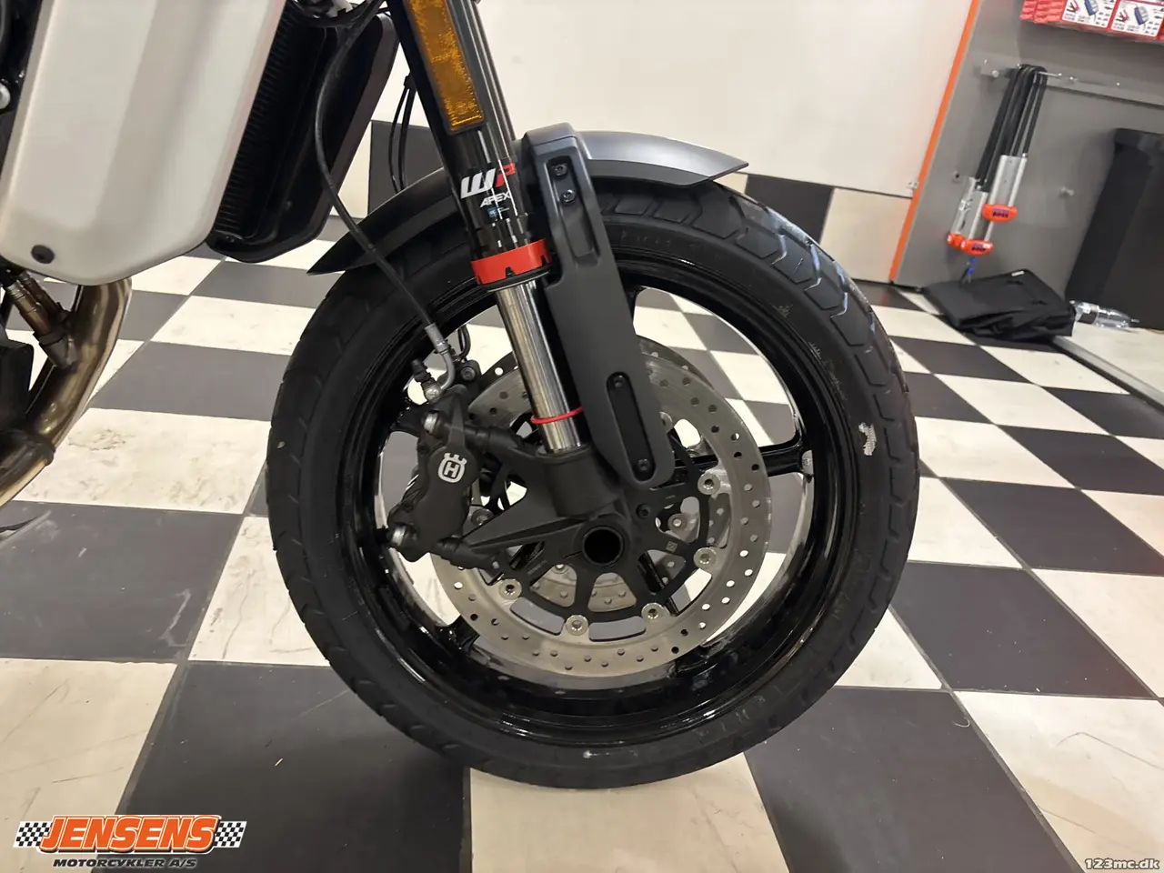 Billede 10 - Husqvarna Svartpilen 801