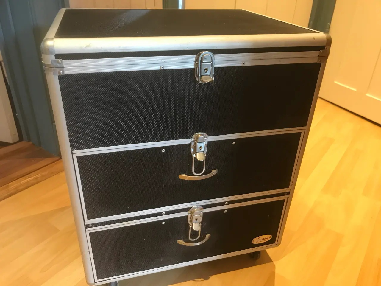 Billede 1 - Container til DVD’er eller CD’er