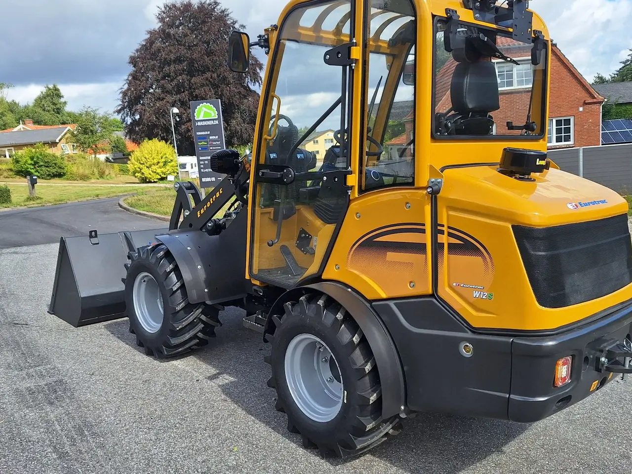 Billede 3 - Eurotrac W12S W12S med førerhus, skovl og gafler