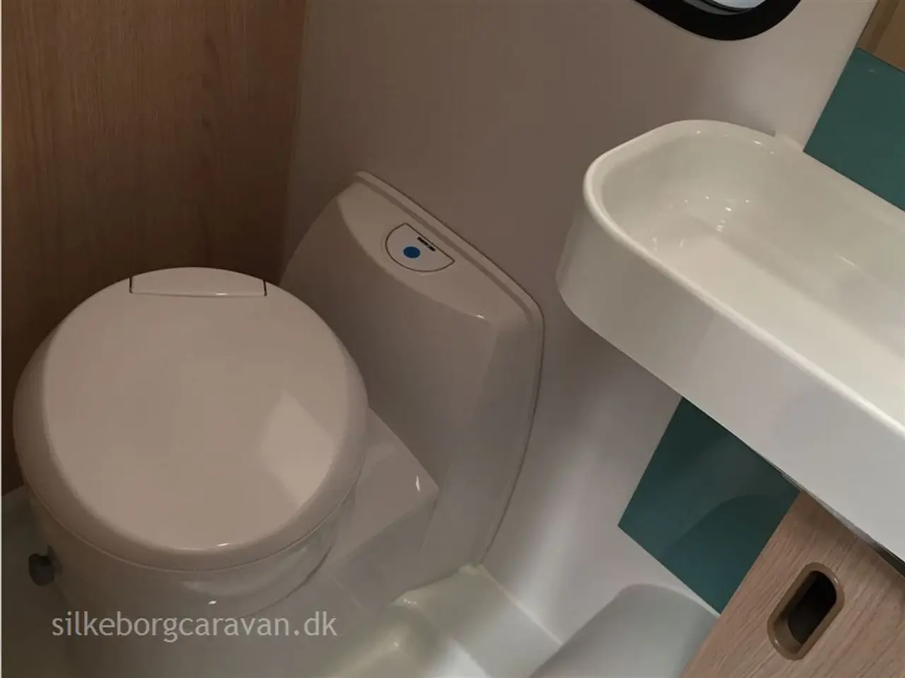 Billede 9 - 2026 - Adria Aviva 360 DK