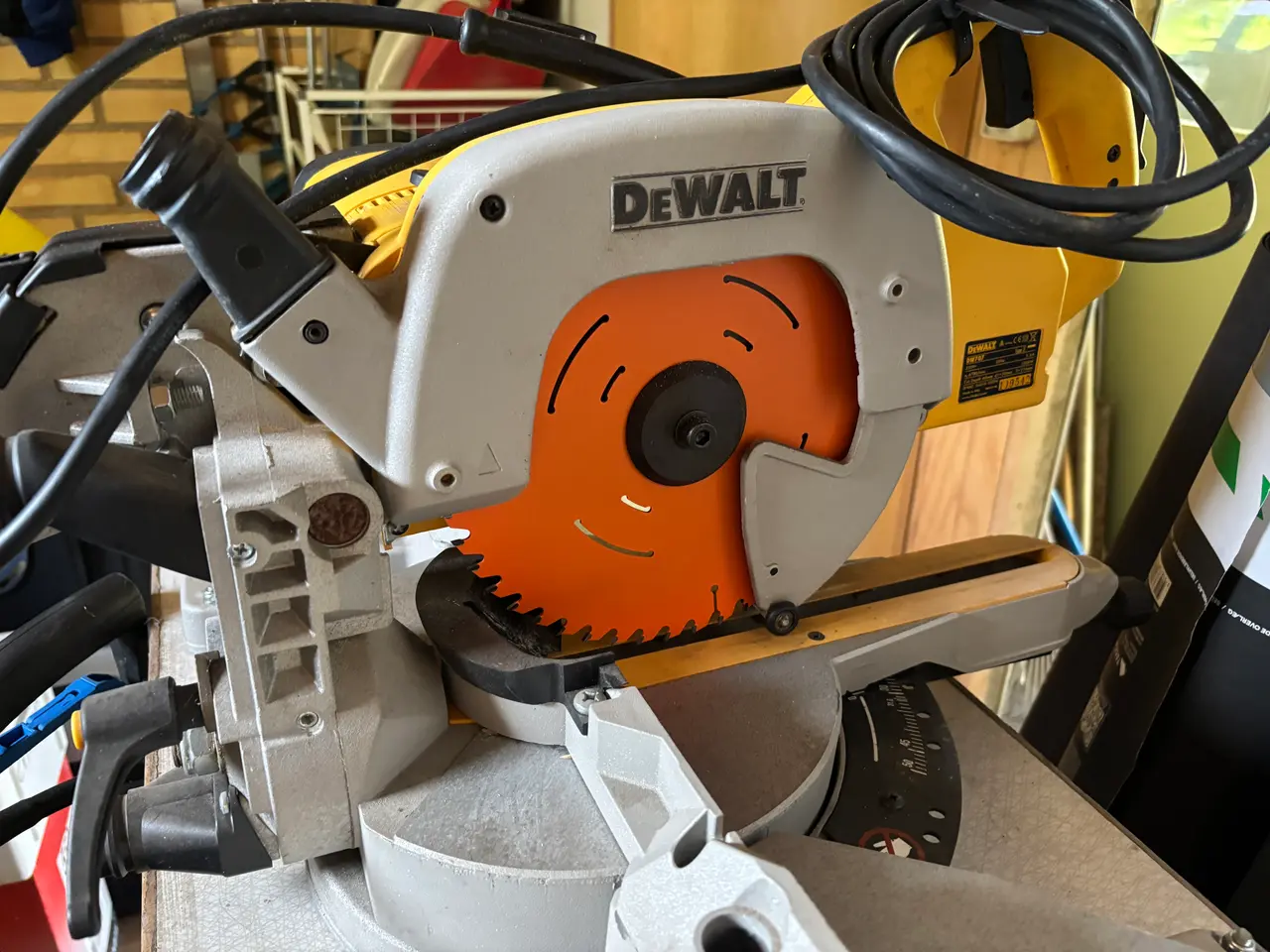 Billede 4 - DeWalt kapsav/rundsav