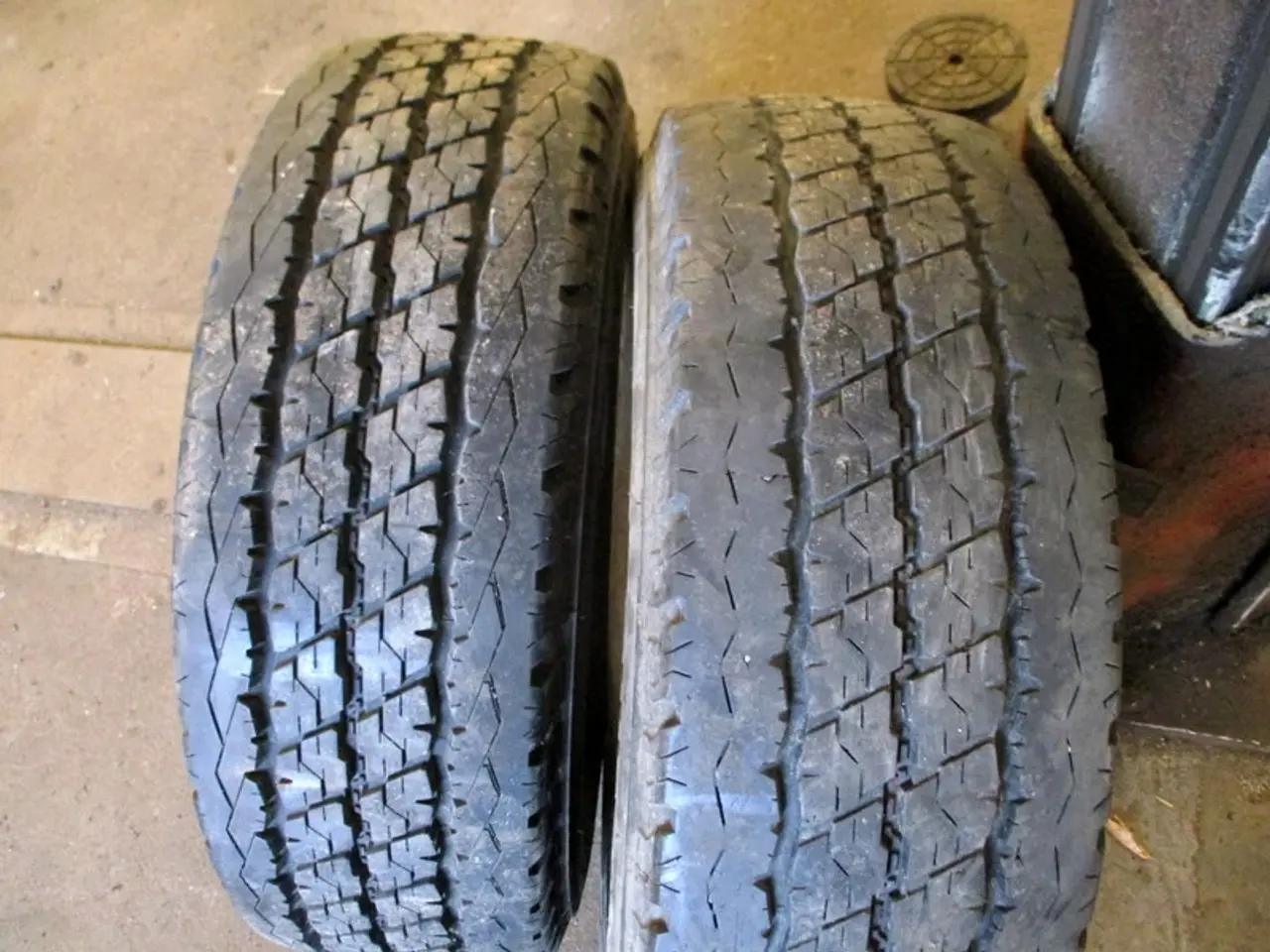 Billede 2 - 15", 16", 17", 18" varevognsdæk sommer og vinter