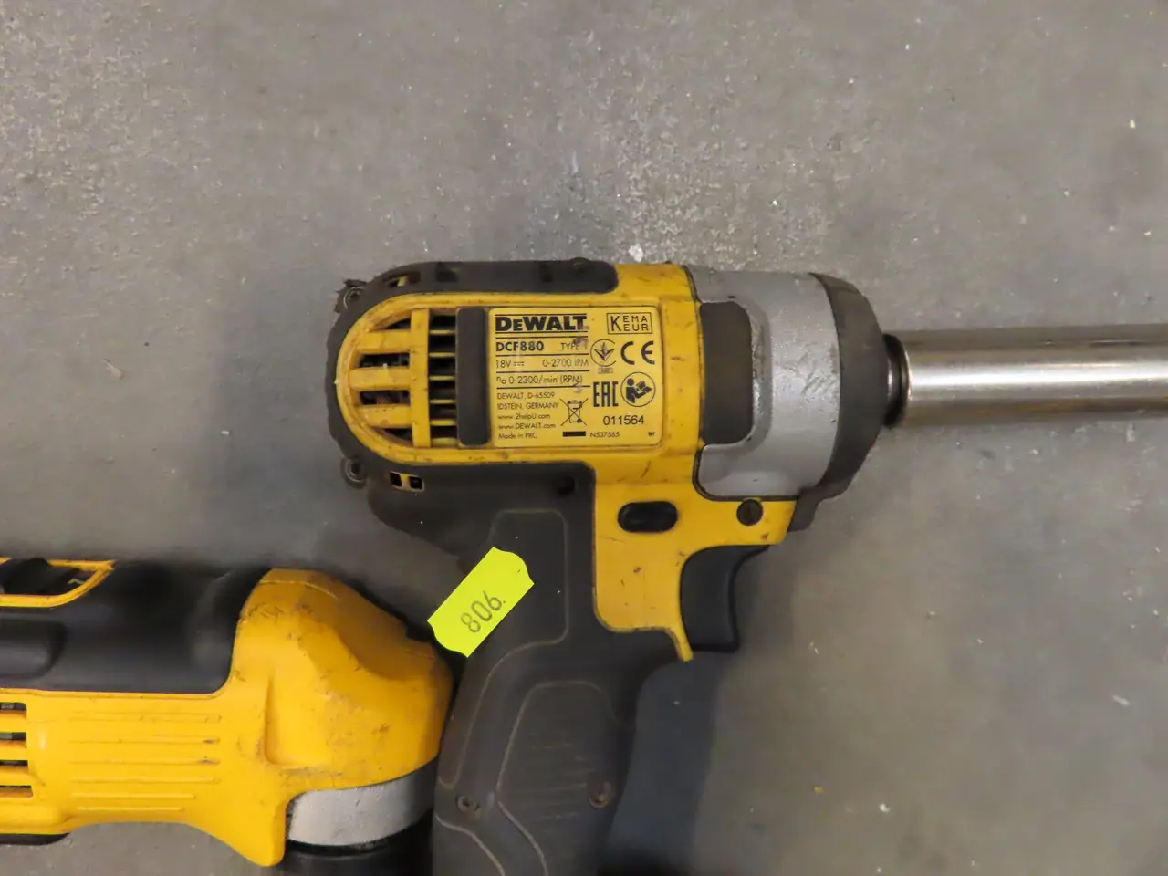 Billede 2 - 2 stk. Akku håndværktøj DEWALT DCF880, DCD740
