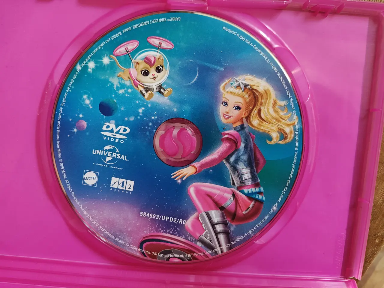 Billede 2 - Barbie på eventyr i rummet DVD