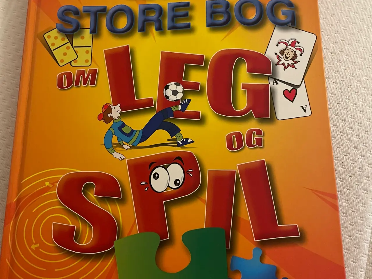 Billede 1 - Bog: Sesams store bog om leg og spil