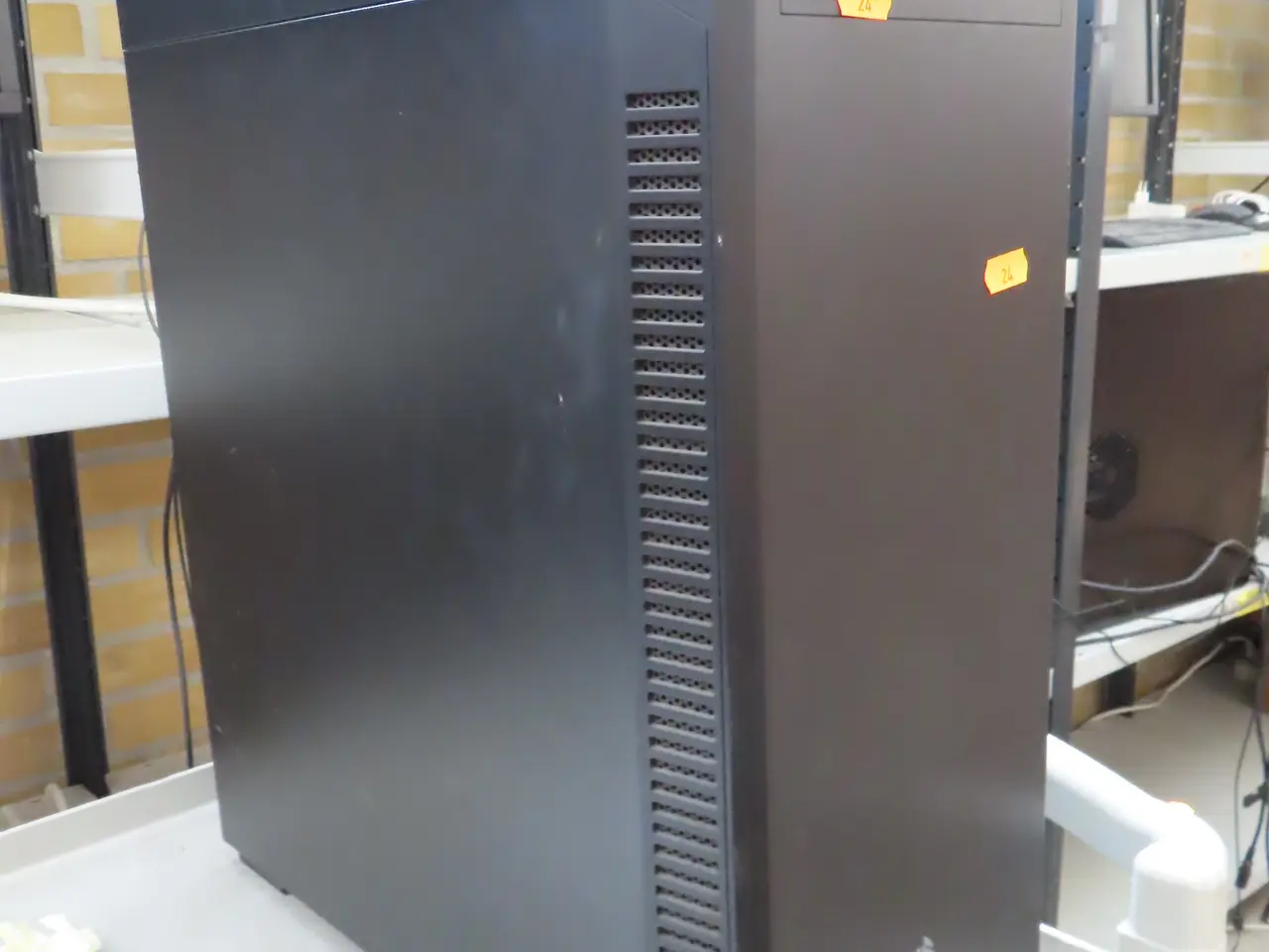 Billede 1 - Stationær Computer