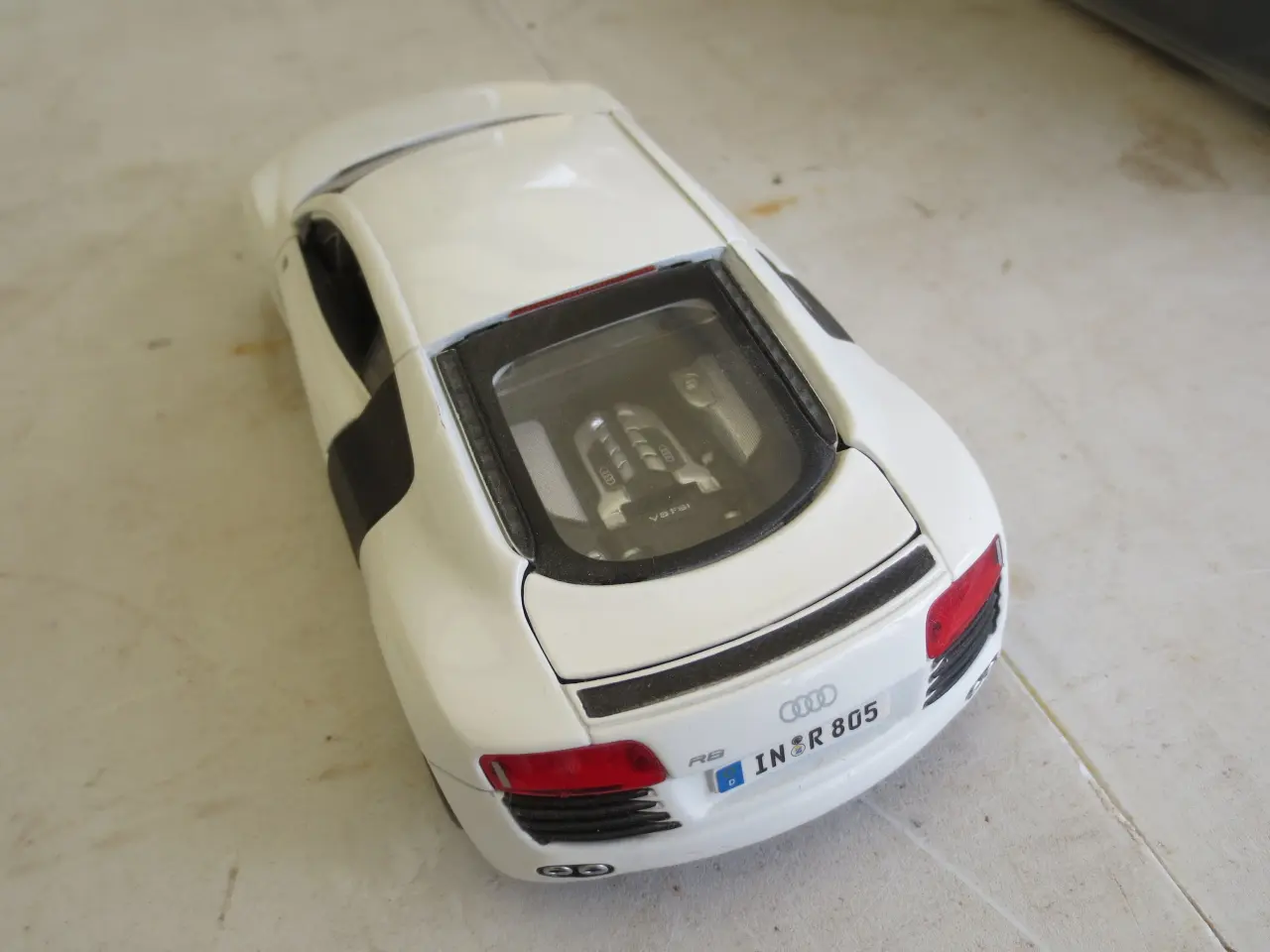 Billede 2 - 1  stk Audi R 8 