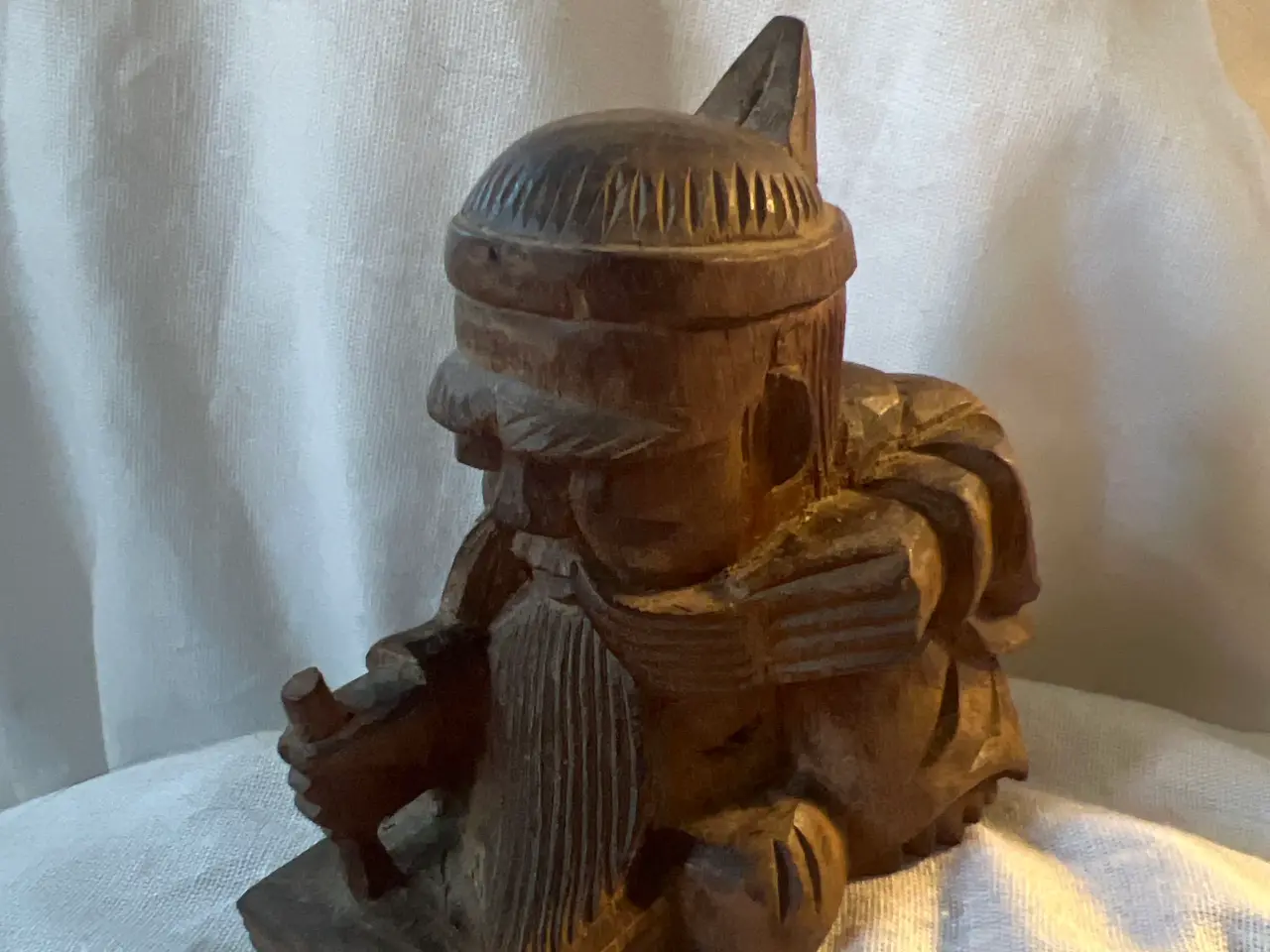 Billede 1 - Træ figur