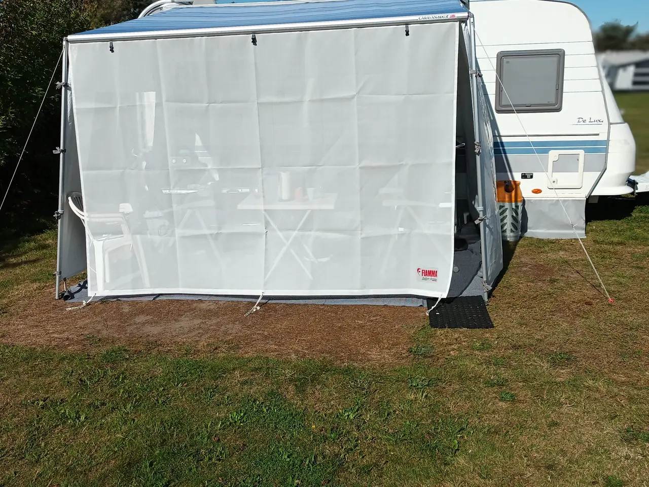 Billede 3 - Hobby Campingvogn klar til tur - flot.