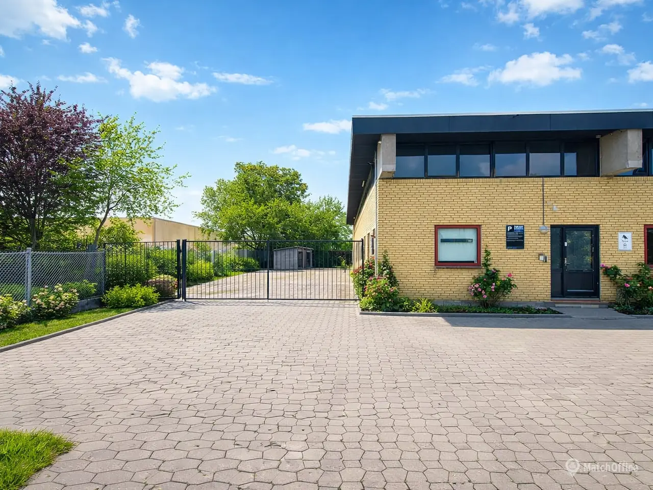 Billede 10 - Autoværksted / Værksted / Lager/ Produktion / Showroom – Med stor port 3 362-905 kvm