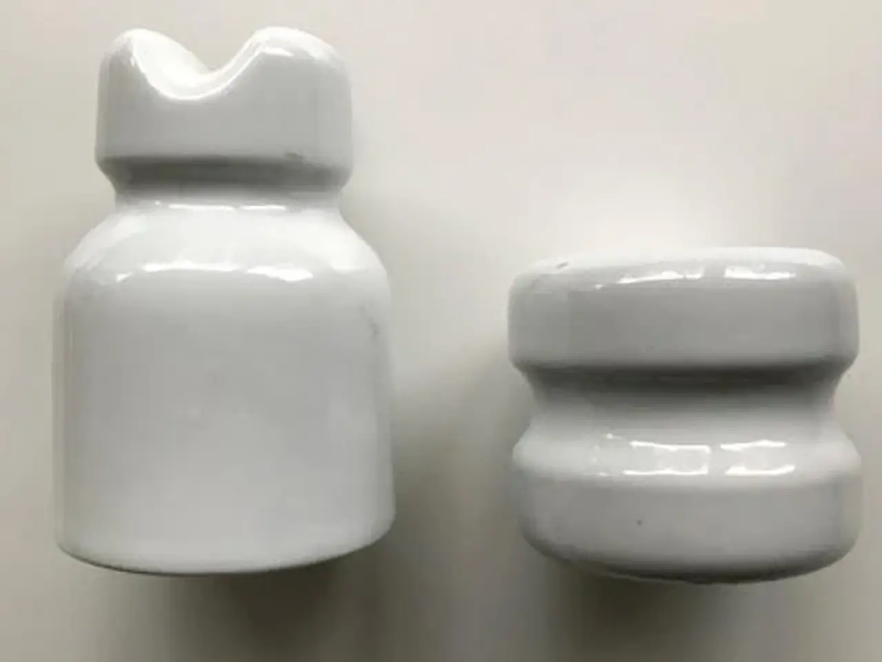 Billede 1 - Isolatorer i porcelæn