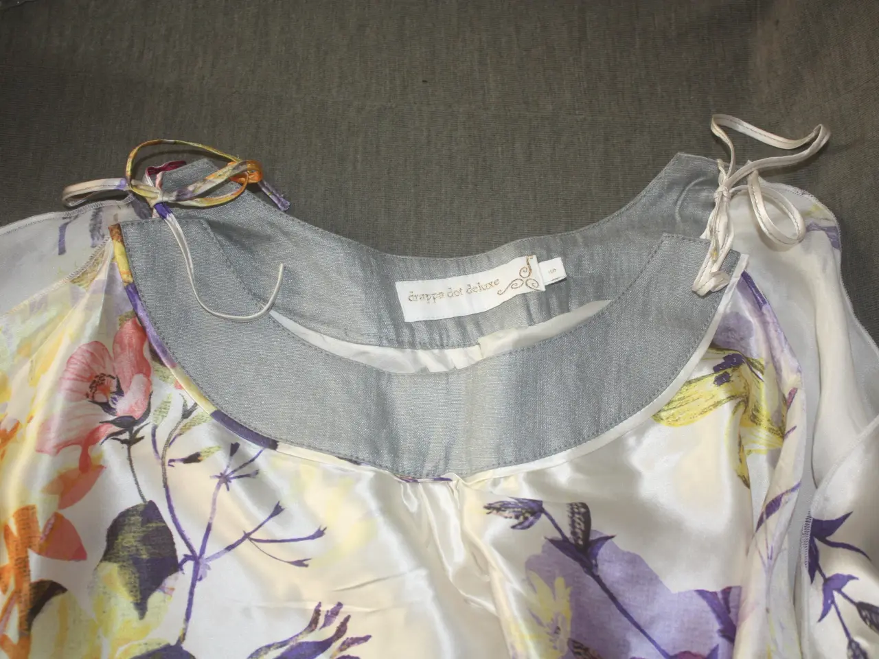 Billede 7 - Drappa Dot Deluxe silke bluse str. S