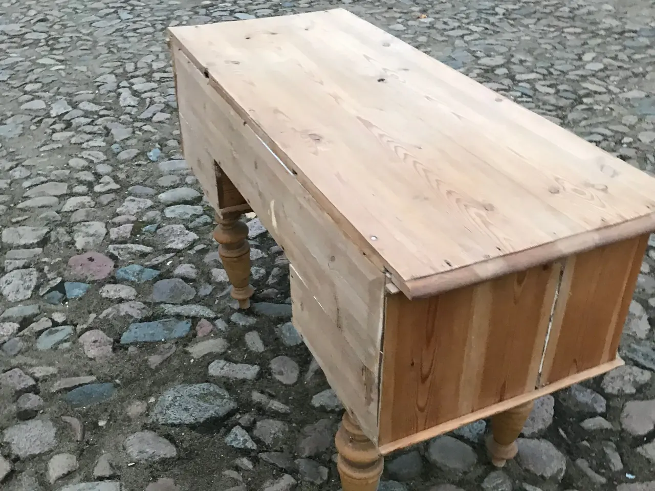 Billede 2 - Skrivebord