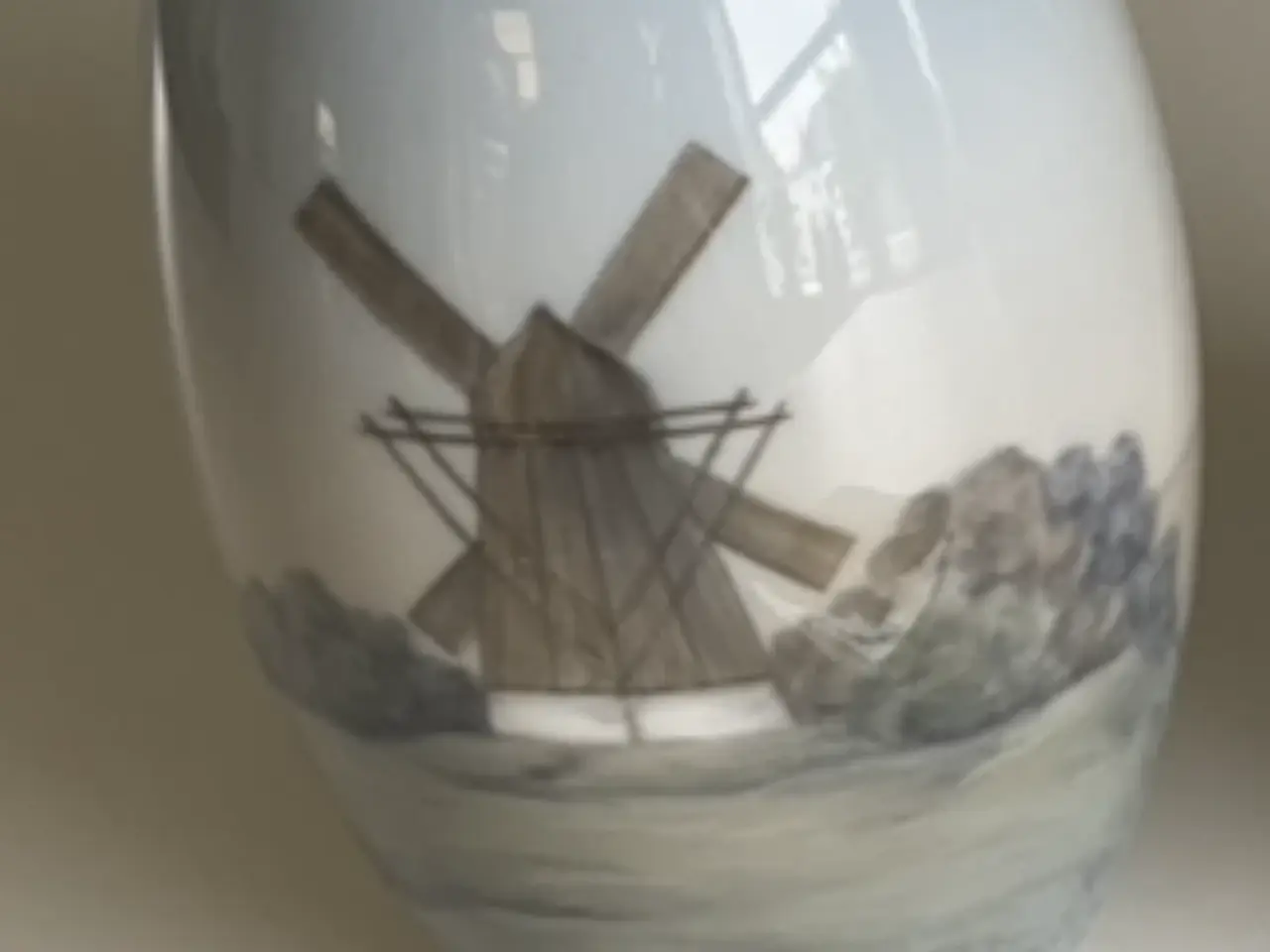 Billede 3 - Bing og Grøndahl vase med nr. 8682/420