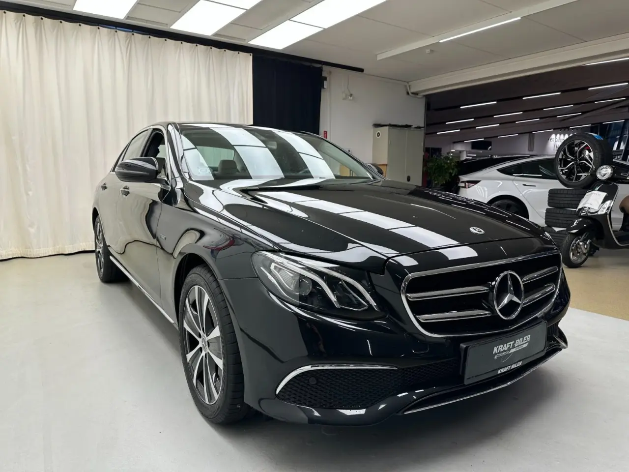 Billede 6 - Mercedes E300 de 2,0 Avantgarde aut.