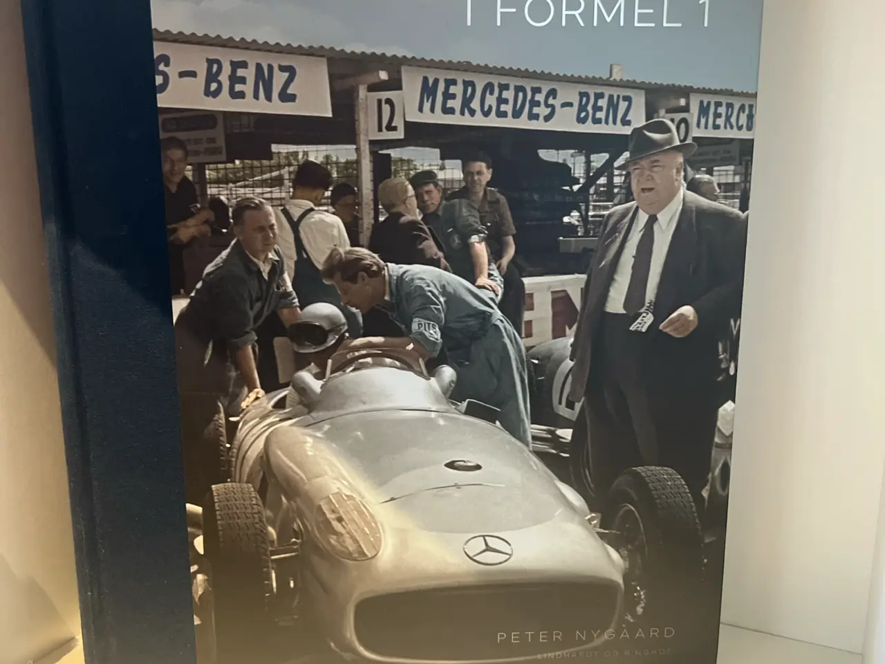 Billede 1 - Mercedes i Formel 1 – bog af Peter Nygaard