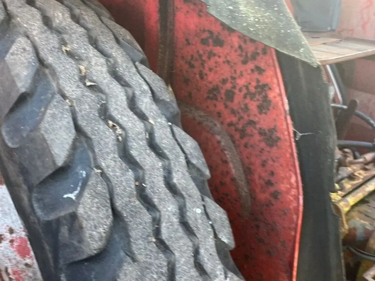 Billede 2 - Massey Ferguson 165 Opbygget med byggelift.