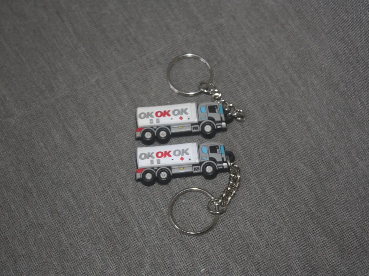 Billede 1 - Vintage nøglering OK 2 stk. - 50 kr.
