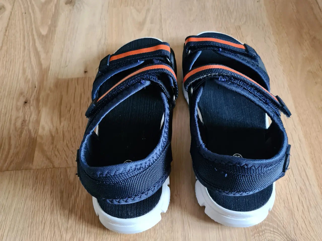 Billede 5 - NYE sandaler str 32