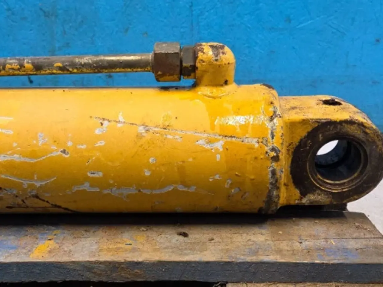 Billede 10 - Ford 675D Cylinder F1NNB577BA