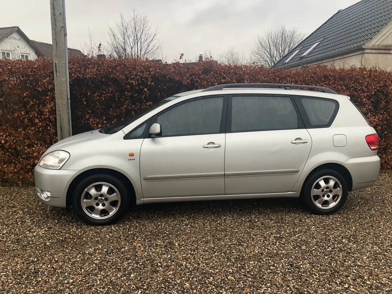 Billede 1 - Avensis Verso 2.0 VVTI Sol 