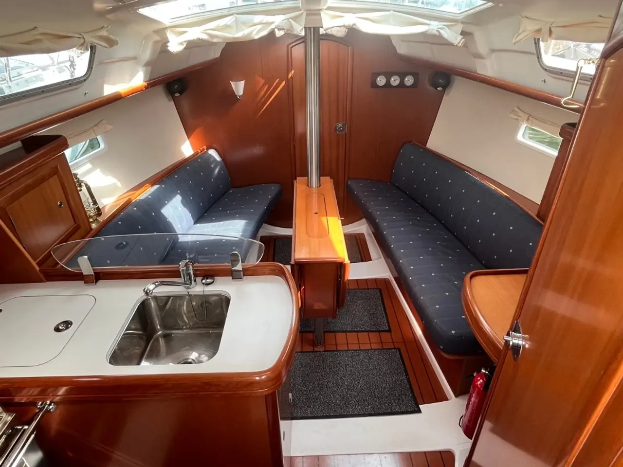 Billede 3 - Beneteau Oceanis 323 Clipper  -  SOLGT/SOLD